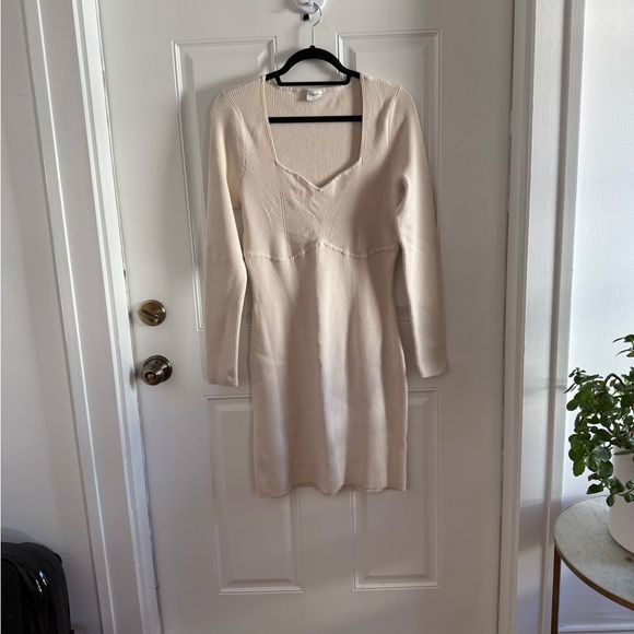 Abercrombie & Fitch Dresses & Skirts - Abercrombie & Fitch Cream Long-Sleeve Knit Dress